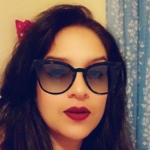 Meet your Posher, Samirah